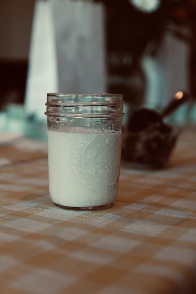 Image of Whole Oat Milk Powder Reconstitution